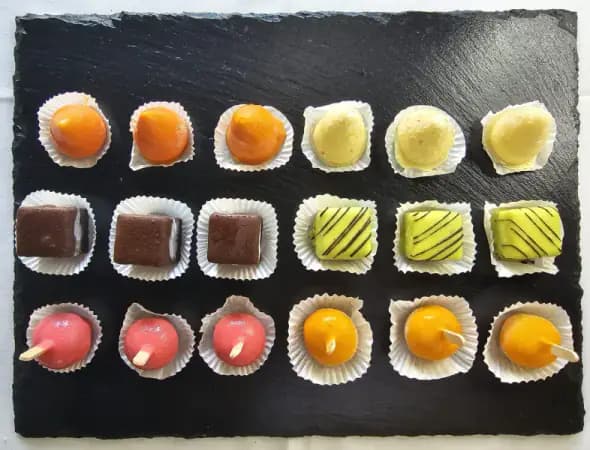 Petitfours